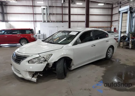 2013 Nissan Altima 2.5 S из США, поврежденный, VIN 1N4AL3AP7DN501815